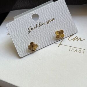 18k Gold PVD Stainless-Steel Four-Leaf Clover Stud Earrings